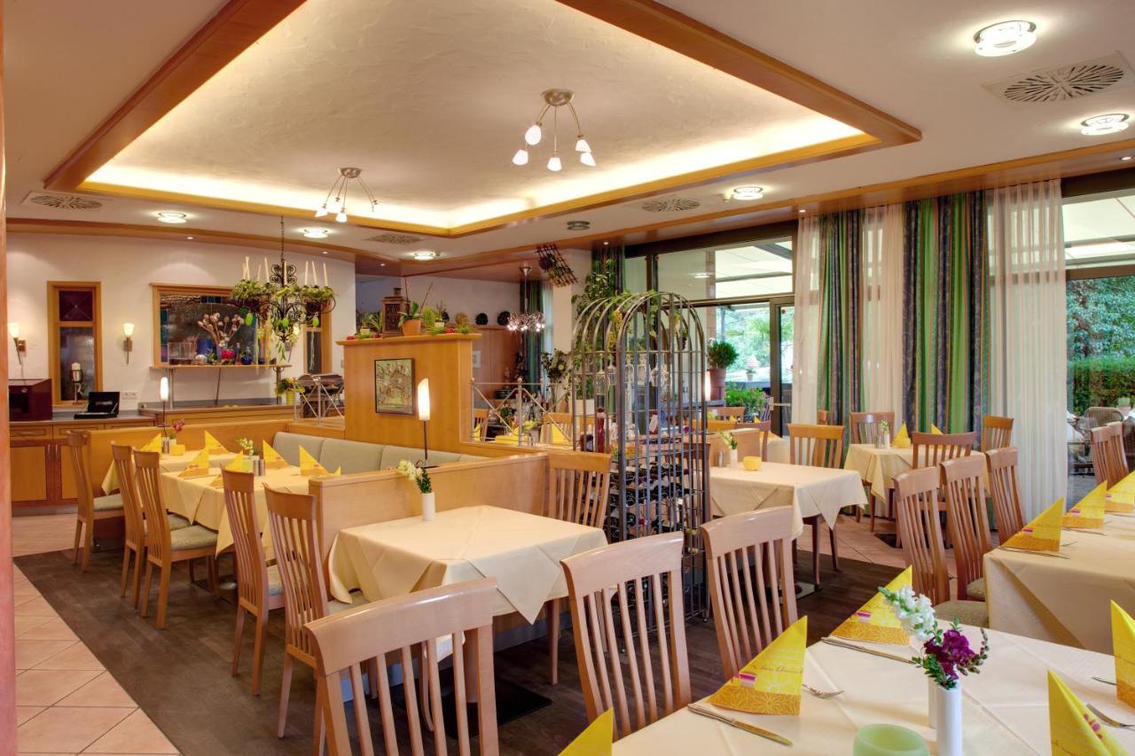 Hotel-Restaurant Haus Nicklass Ingelfingen Buitenkant foto